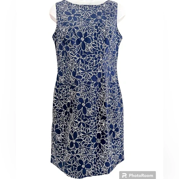 white christmas dresses Split Neck Sheath Dress in Off White